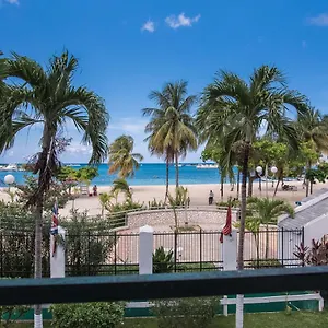 sandcastle-studios-suites.hotelsochorios.net/